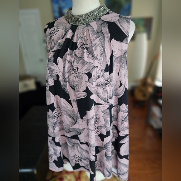 Alfani Tops - Alfani Sleeveless Floral Top Large